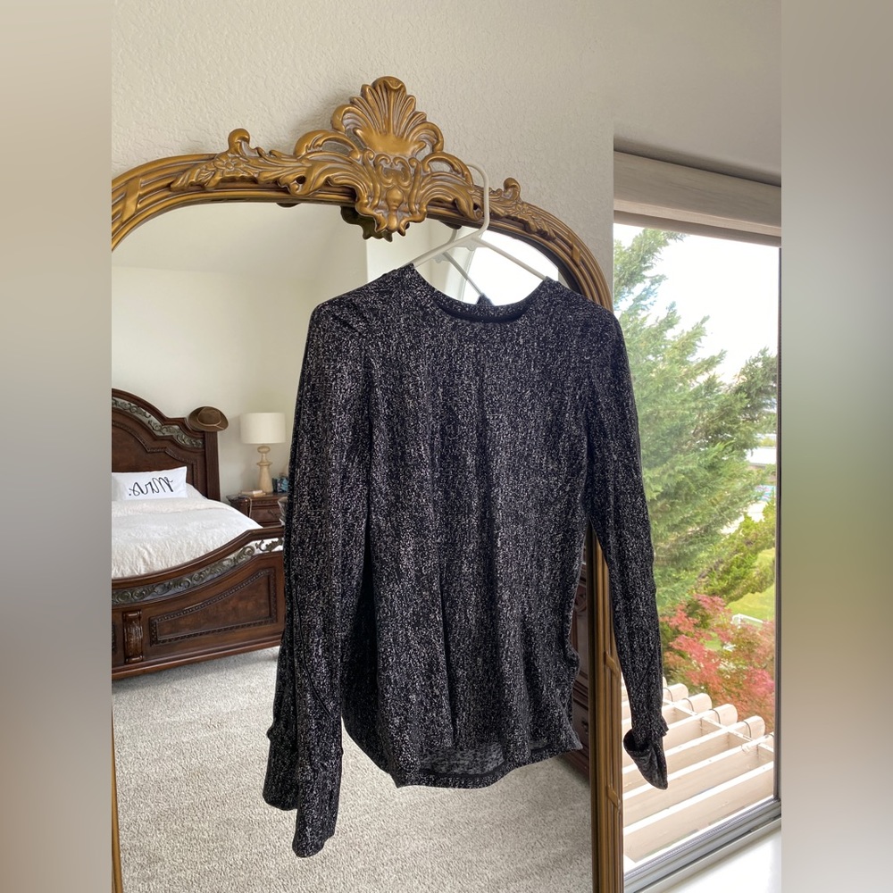 Lululemon active wear long sleeve